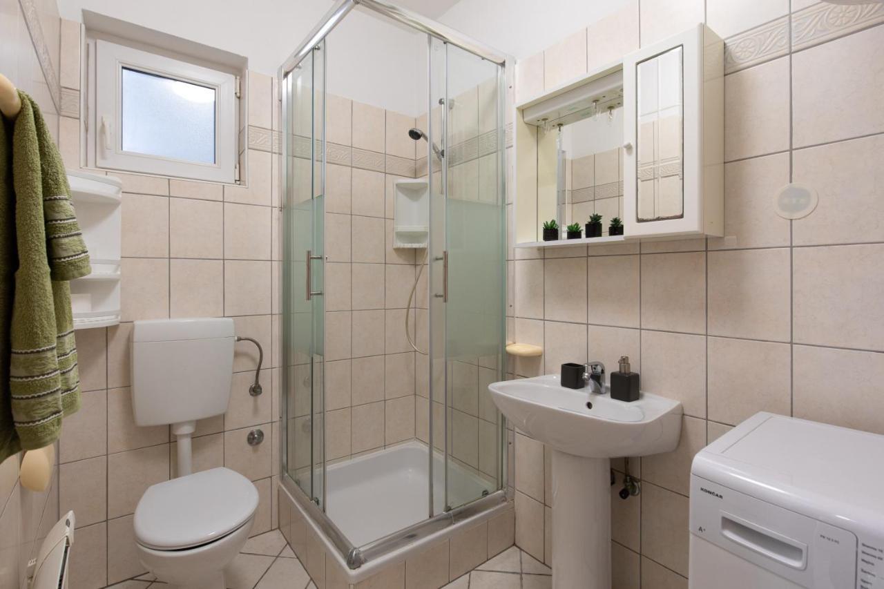 Apartment Filip Крк Экстерьер фото